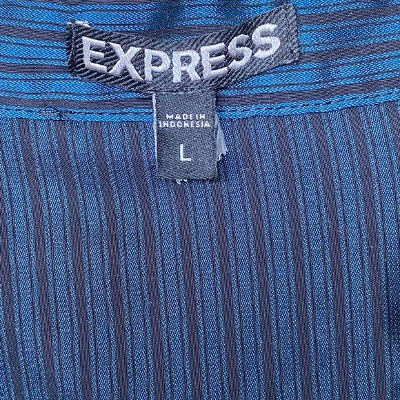 Express Black and Blue Striped Capped Sleeve, Pin-tucked Front Blouse size Large - Picture 3 of 8